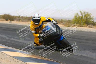 media/Apr-10-2022-SoCal Trackdays (Sun) [[f104b12566]]/Turn 3 Inside (1150am)/